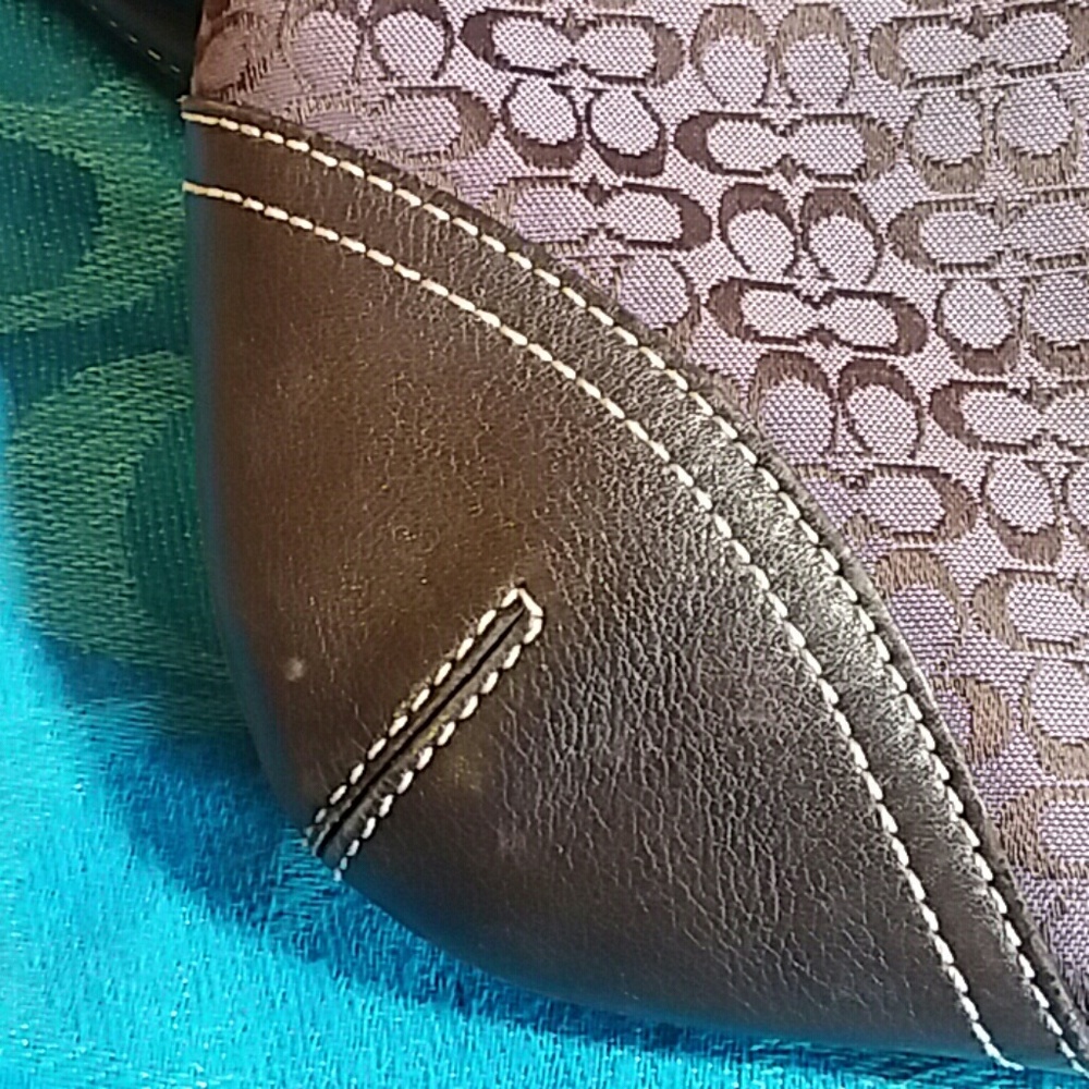 Coach Drawstring Bucket Bag - Picture 3 of 8